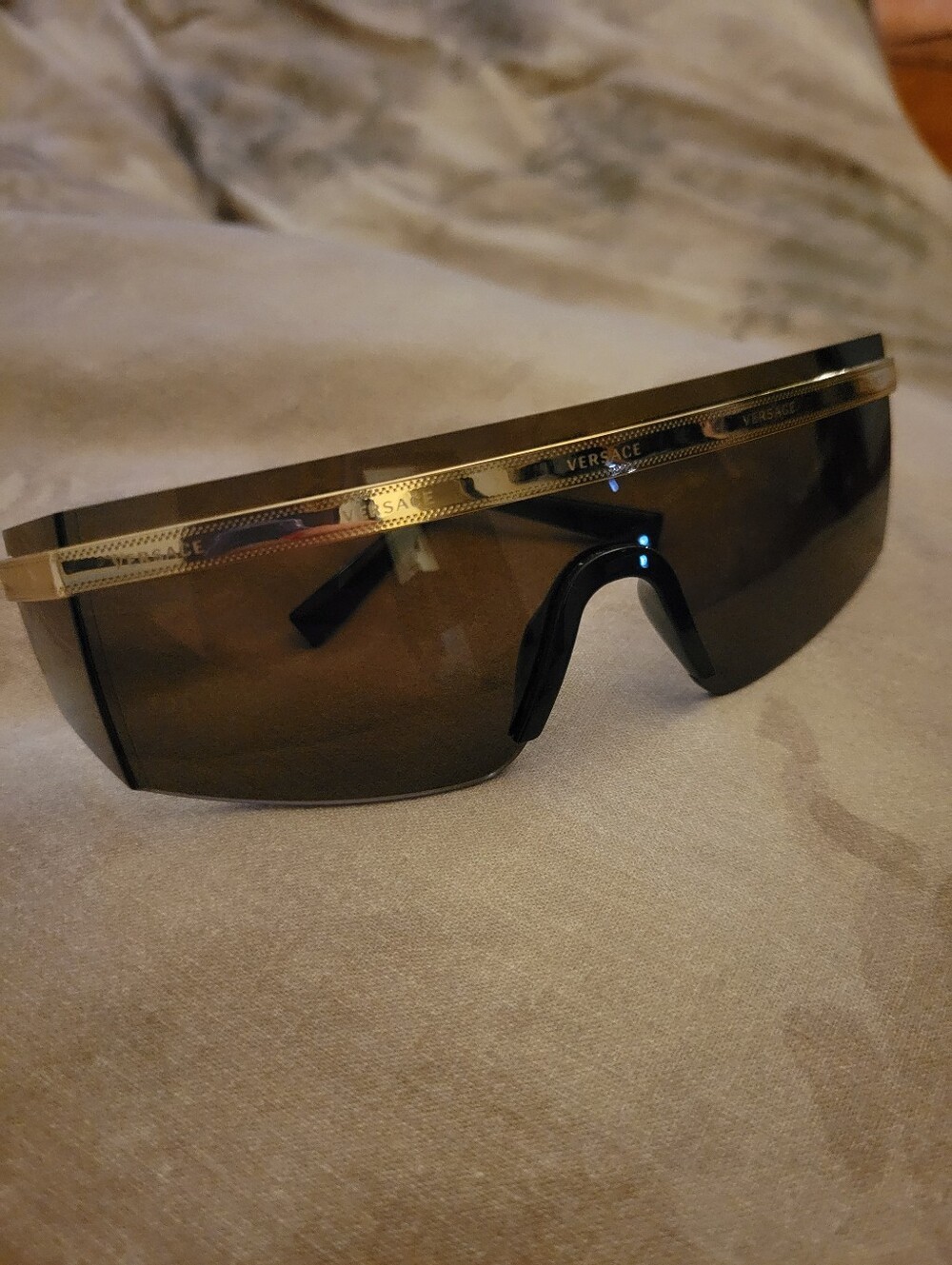 VERSACE Womens Gold Brown Shield Sunglasses💯